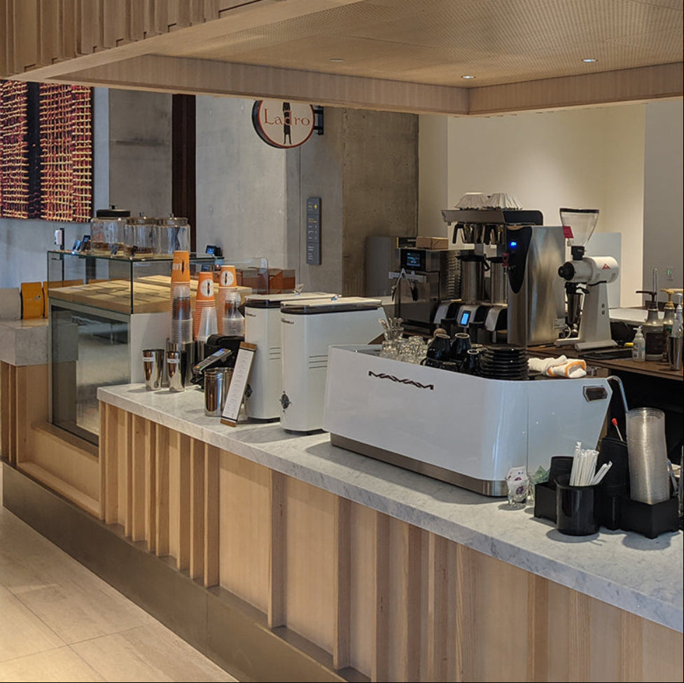 Caffe Ladro 2+U interior
